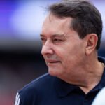 Cruzeiro negocia contratação de zagueiro brasileiro do Brighton da Premier League