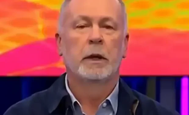 Mano Menezes viraliza com português 'abrasilañolado' em entrevista no Peru