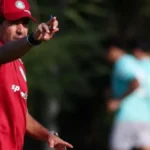 Abel Ferreira estuda escalar reservas contra Jacuipense após vantagem de 3 a 0