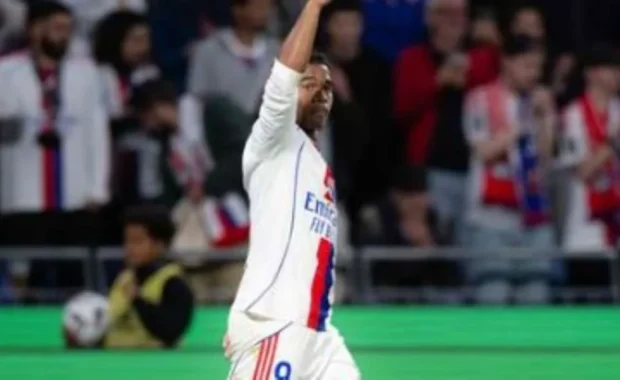Endrick marca oitavo gol pelo Lyon e revela critério único para decidir futuro no Real Madrid