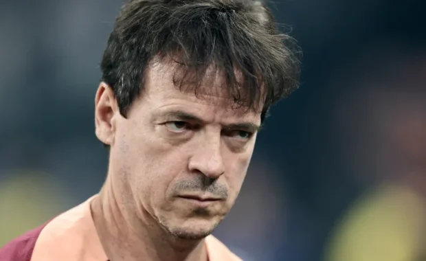 Fernando Diniz promove duas alterações no Corinthians para enfrentar o Mirassol