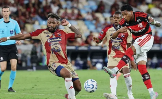 Flamengo visita Medellín na Libertadores em busca de vaga antecipada