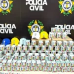 Operação policial apreende 200 mil cartas falsas da Copa do Mundo 2026 no Rio