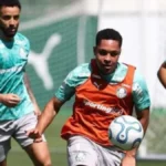 Palmeiras inicia cronograma de recuperação específico para Vitor Roque