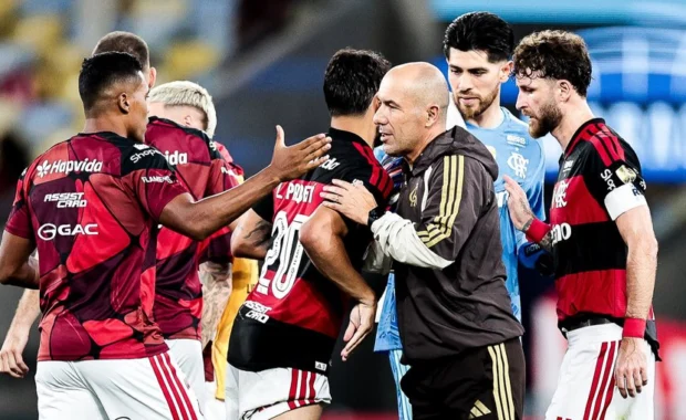 Partida do Flamengo na Libertadores é paralisada após tumulto na torcida colombiana