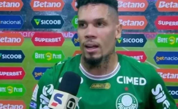 Paulinho emociona-se ao retornar aos gramados após 302 dias: 'Muita luta e resiliência'