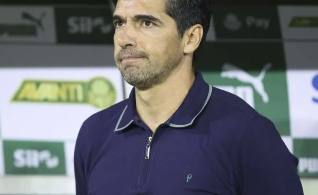 Vítor Roque passa por cirurgia no tornozelo e fica fora até após a Copa do Mundo