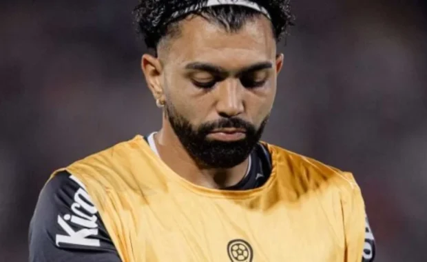 Zé Elias detona Gabigol após empate do Santos: 'Não ajuda e não participa'